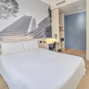 Hotel Cenisio Garibaldi, Milan